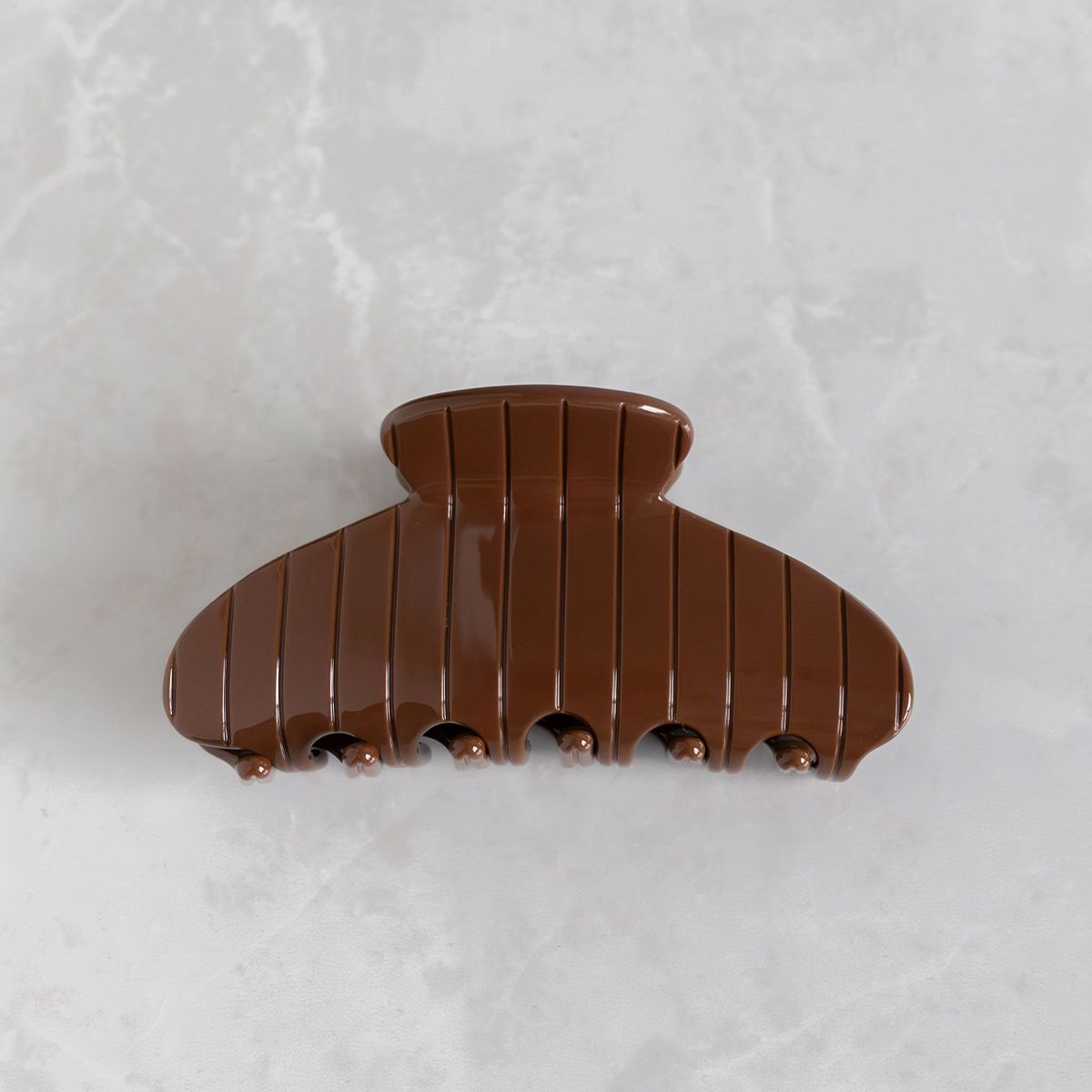 Sculpted Hårklype Cedar