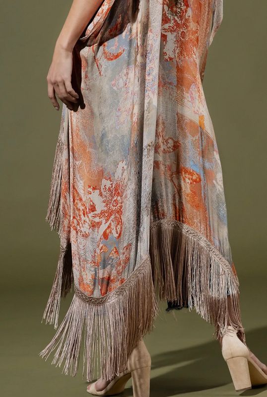 Milos Kimono